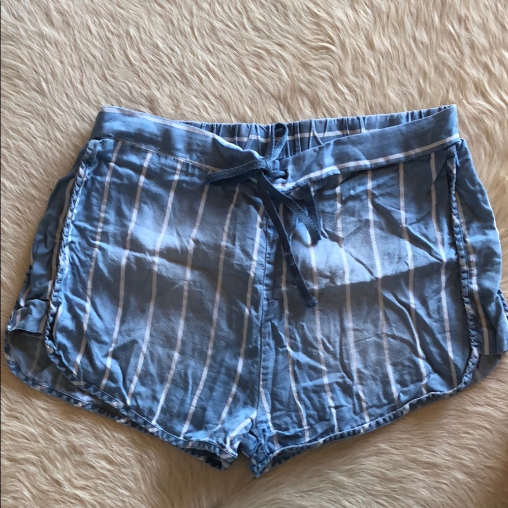 Denim striped shorts